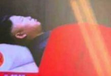 “Nep”-foto van Kim Jong Un in kist gaat viraal – Noord-Korea probeert te bewijzen dat hij in leven is