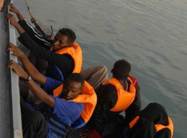 migranten vluchtelingen asiel boot