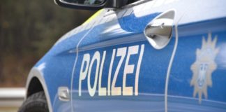 Duitsland: Mannen vallen Turks café aan met daklatten