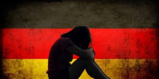 Tien asielzoekers hebben twee uur lang een Duitse vrouw in groepsverband verkracht