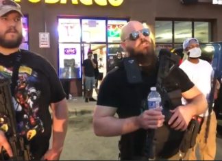 “Gewapende rednecks “nemen de straten van Minneapolis over om de plundering te stoppen