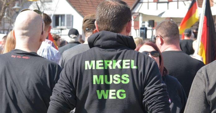 Merkel moet weg