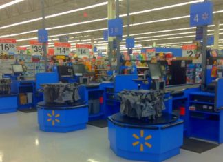 Schoonheidsproducten voor zwarten in afgesloten vitrines: Walmart verandert de verkooppraktijk
