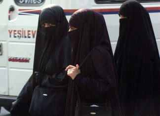 Duitse deelstaat verbiedt geheel bedekkende islamitische kleding op scholen