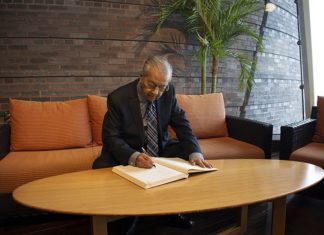 Maleisische ex-premier na islamitische moordaanslagen: “Moslims hebben het recht om boos te zijn en miljoenen Fransen te doden!”