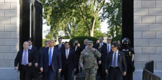 Staat president Trump op het punt de “Insurrection Act” in te roepen en regeringsfunctionarissen die betrokken zijn bij de verkiezingsfraude te arresteren?