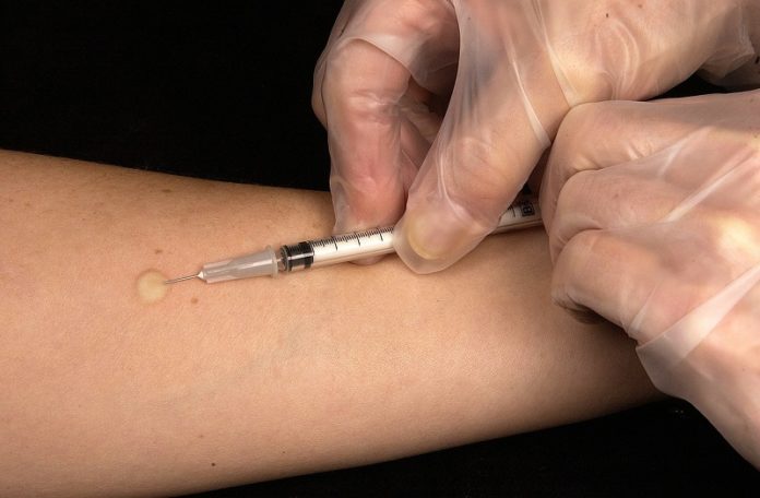 vaccination-67477_1280 Needpix injectie
