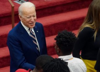 Texas bereidt een reeks rechtszaken voor tegen Joe Biden wegens anti-Trump beleid
