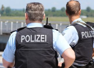 “Politieagenten voor Opheldering”: Coronacritici bij de Duitse politie organiseren zich