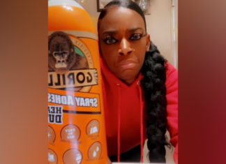 Afro-Amerikaan gebruikt superlijm als haarproduct – beschuldigt de fabrikant van racisme