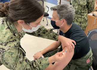 Peiling: meer dan de helft van Amerikaanse militaire gezinnen wil geen Covid-19 vaccin