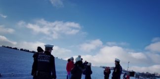Duitse Coronapolitie op genadeloze kinderjacht