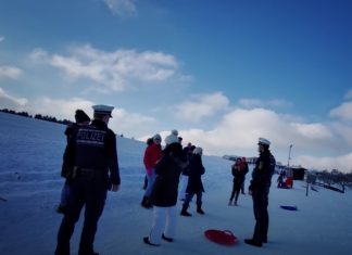 Duitse Coronapolitie op genadeloze kinderjacht