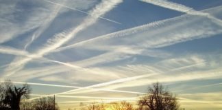 Financial Times: ‘Chemtrails is GEEN samenzweringstheorie – het helpt tegen klimaatverandering’