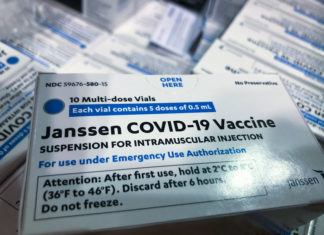 Chef Johnson & Johnson pakt uit: farmaceutische industrie wil jaarlijks tegen tegen het Coronavirus laten inenten