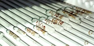 “Coronavirus komt uit Wuhan lab”: wetenschapper strooit zout in de wond en wordt gedemoniseerd