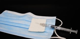 Immunoloog waarschuwt na sterfgevallen tegen vaccineren van mensen die al immuun zijn