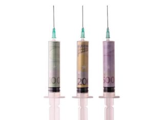 Na betrapt te zijn op het vervalsen van gegevens over de werkzaamheid van vaccins, “herziet” AstraZeneca zijn cijfers… maar het is nog steeds een wrede farce