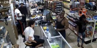 Nieuwe video toont George Floyd bizar gedrag in winkel voor zijn overdosisdood – doet de Banana Dance