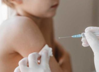 Ook in Nederland waarschuwen nu 1500 artsen tegen de komende Covid-vaccinatie voor kinderen