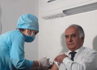 Eerste land dat zijn bevolking dwangmatig vaccineert