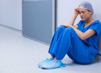 Oostenrijkse verpleegster geschokt door coronavaccinaties bijwerkingen: “Iemand moet iets doen aan deze waanzin!”