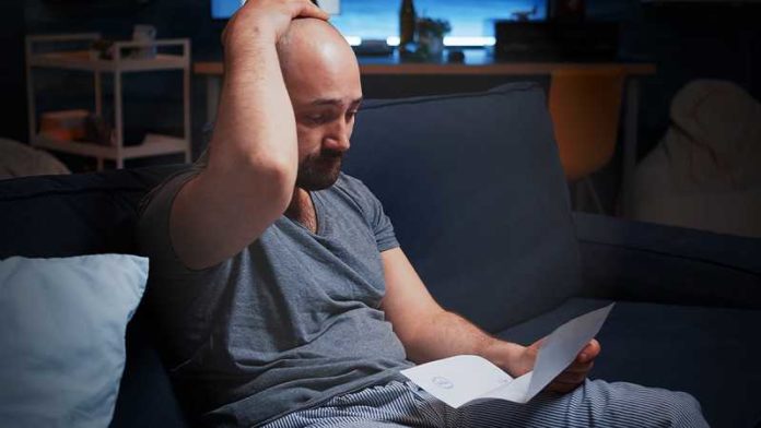 worriedr24 ontslagen Freepik