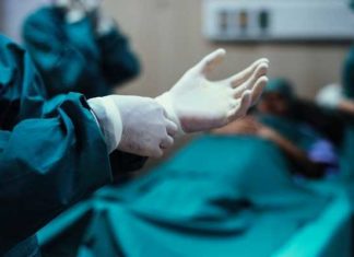 “Plotselinge dood” COVID-vaccin paper gepubliceerd, vervolgens gecensureerd, door The Lancet nu opnieuw gepubliceerd met peer review