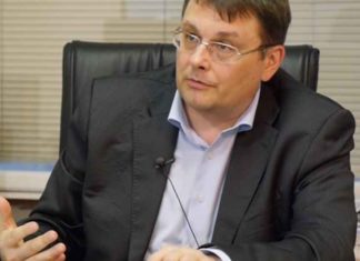 Russisch parlementslid zegt atoombom op VS te gooien om te bewijzen dat Rusland serieus is over NAVO