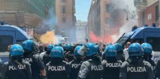 “Geen geld voor brood” – Uitgehongerde Italianen bestormen het stadhuis