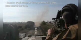 Video: Verrassingsontmoeting van Oekrainse tank met Russische vrachtwagens aan de frontlinie van Kherson