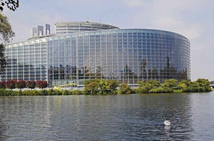 european-parliament-1266491_960_720 pixa