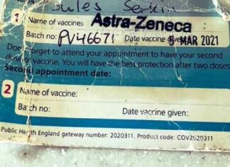Vaccinslachtoffer publiceert partijnummer van haar vaccinatie en krijgt onverwachte reacties