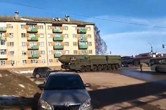 Russian-Nukes-To-Vyborg2