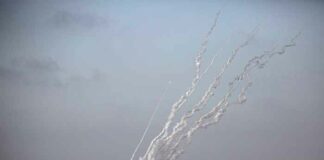Ongekende aanval van Hamas op Israël! – Tientallen centrale punten van Tel Aviv doelwit