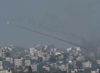 Israëls veelgeprezen Iron Dome faalt catastrofaal terwijl IDF-pantsers systematisch worden vernietigd door Hamas-strijders