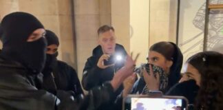 Kijk: Antifa man’s epische mislukking toen hij probeerde moslimvrouwen over te halen voor kindergeslachtsveranderingen