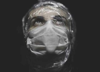 De verwrongen psychologie van het dragen van covid-maskers en waarom zoveel linksen en liberalen ze nog steeds overal dragen