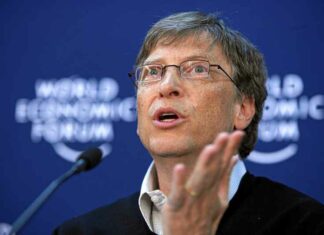 Bill Gates waarschuwt dat hij mensen ‘opspoort’ die ‘samenzweringstheorieën’ over hem delen