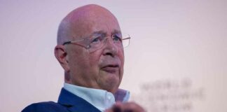 Klaus Schwab zegt dat er een ’tijdperk van schokkende gebeurtenissen’ aankomt in de aanloop naar de verkiezingen van 2024