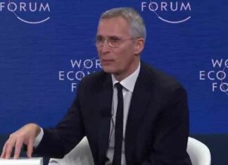 Stoltenberg: Meer wapens naar Oekraïne is de weg naar vrede