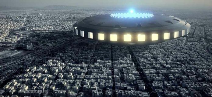 UFO-4704771_1280-pixa