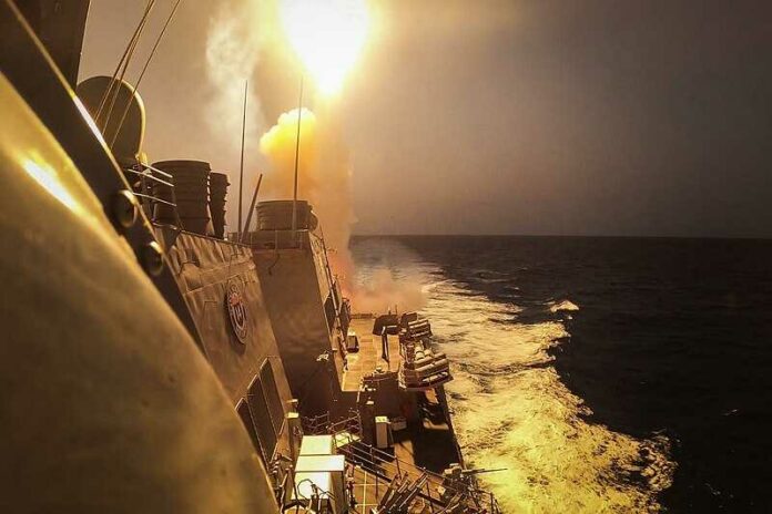 VS-oorlogsschip-Houthi-raketten