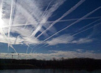 EXPLOSIEF: Amerikaans congreslid Marjorie Taylor Greene roept op tot stopzetting van het chemtrailprogramma