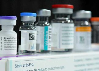 Pfizer aangeklaagd door profvoetballer nadat injecties zijn lichaam ‘stillegden’ en zijn carrière beëindigden
