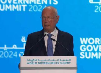 Klaus Schwab herformuleert ontvolkingsplan als ‘humanocratie’