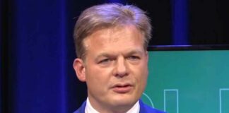 Kabinetsformatie in Nederland op sterven na dood