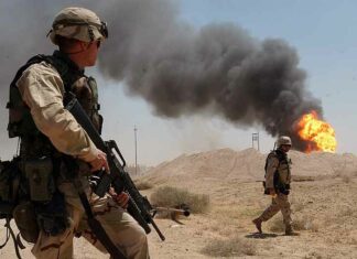 Paul Craig Roberts: We zullen veel geluk hebben als we ontsnappen aan een Amerikaanse aanval op Iran