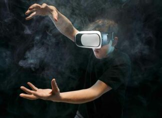 Kijk: “Samenleving een stap dichter bij Dystopia” – Vision-Pro Early-Adopters gespot in het wild
