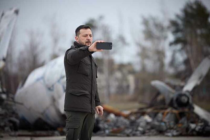 Zelensky-Hostomel